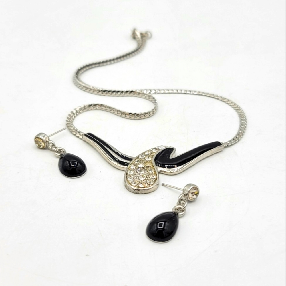 Pavé Rhinestone Teardrop Asymmetrical Ribbon Black Enamel Set Earrings Necklace